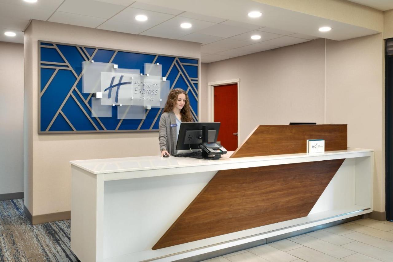 Holiday Inn Express And Suites Helena By Ihg Esterno foto
